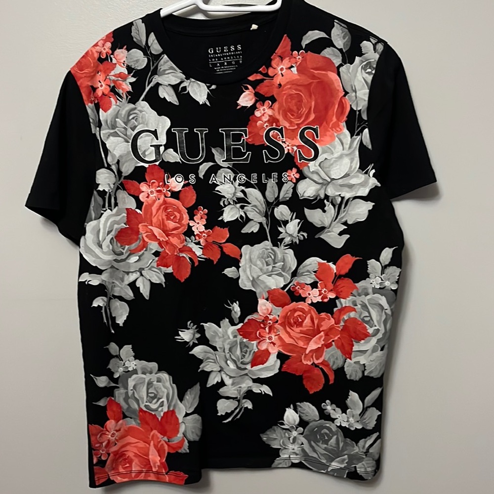 Guess Floral Print Graphic T-Shirt Size large